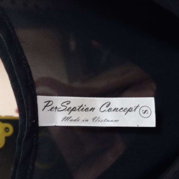 Black cap sleeve top. New. Fits small to medium. - Picture 3 of 5